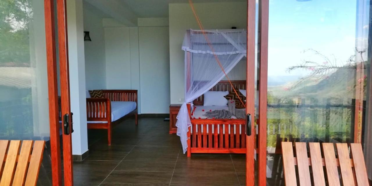 Divine View Homestay Елла Екстер'єр фото